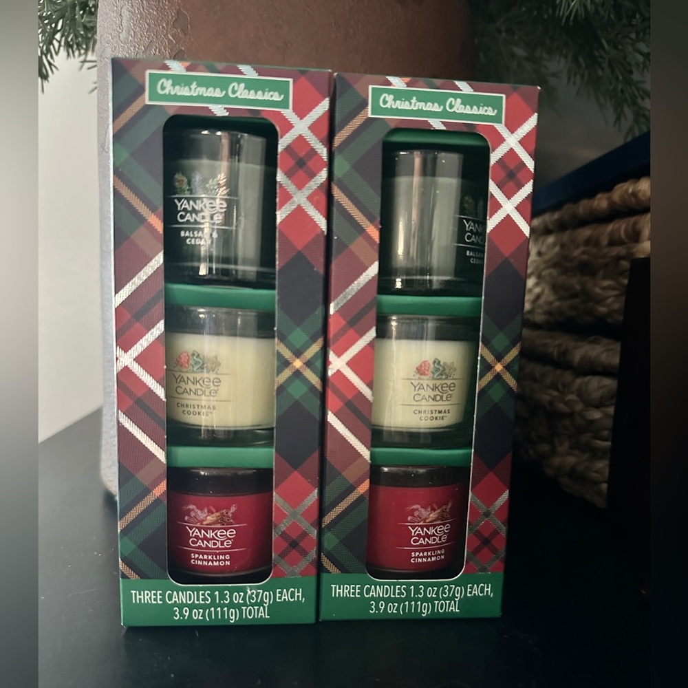 Yankee Candle Mini Holiday Votive Trio - Red, Green, Cream